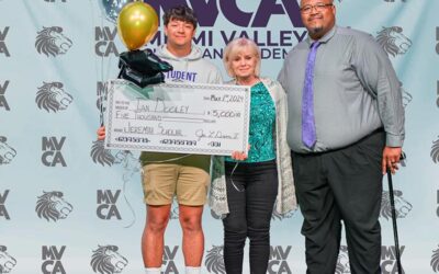 Dooley Receives Scholarship